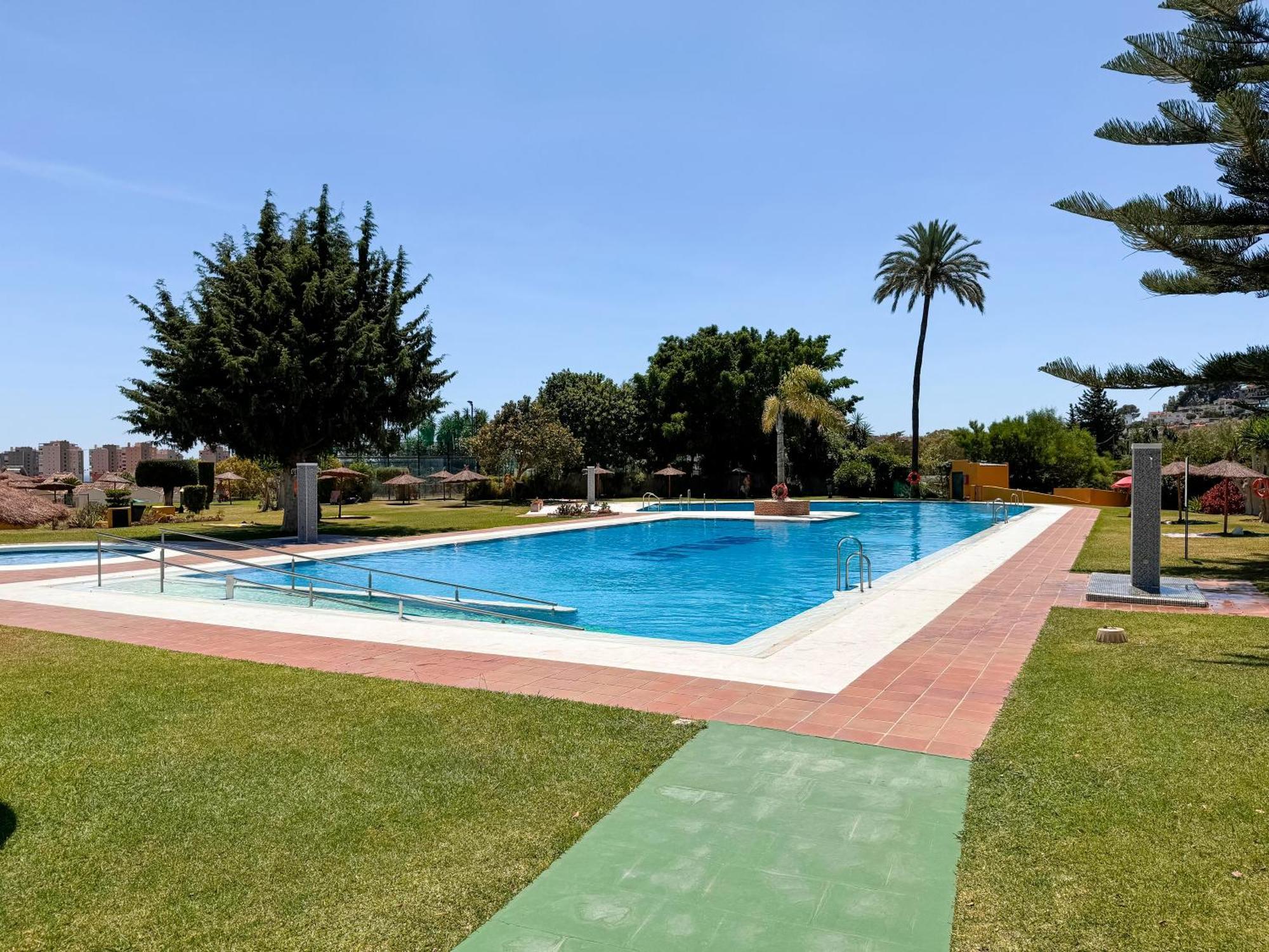Апартаменты Colina Del Mar Торремолинос Экстерьер фото
